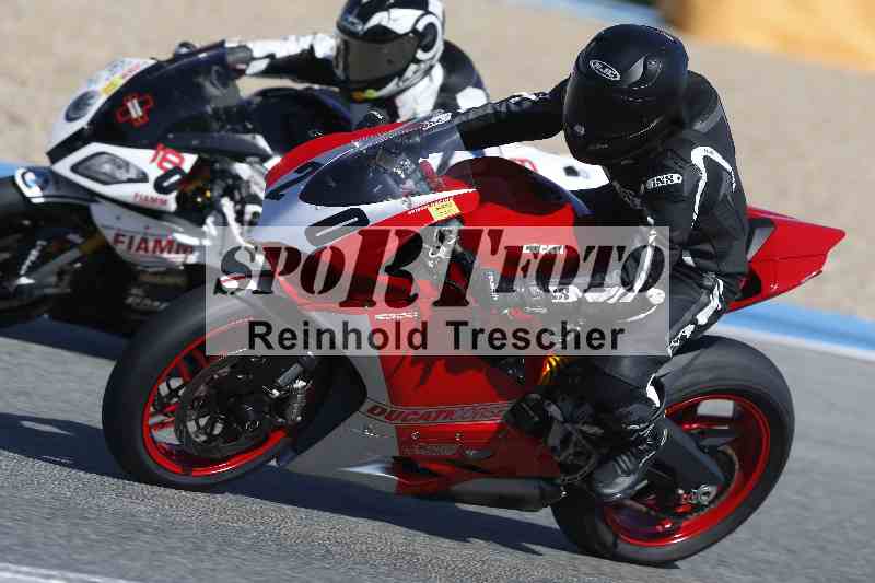 /Archiv-2024/02 29.01.-02.02.2024 Moto Center Thun Jerez/Gruppe gruen-green/180